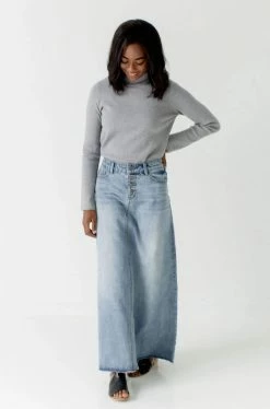 THE MAIN STREET EXCHANGE Exclusive Designs 'Haven' Long Denim Skirt In Light Wash