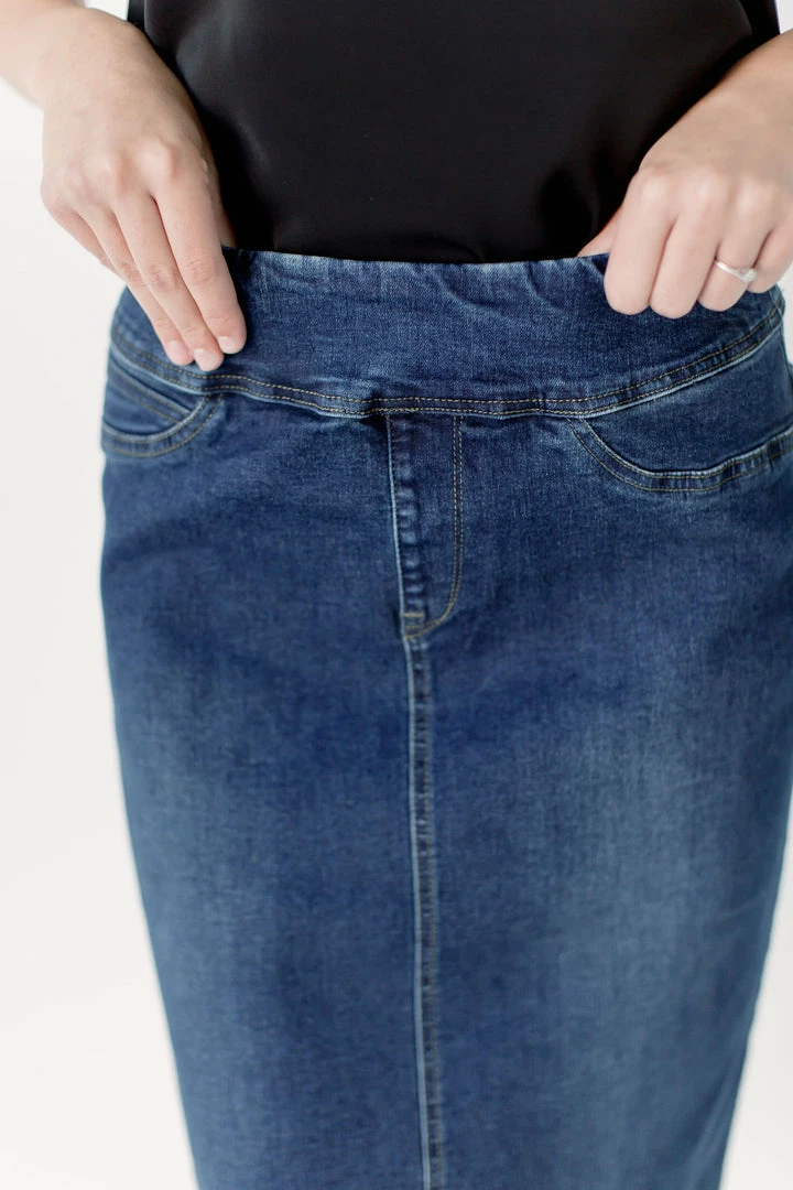 The Main Street Exchange Exclusive Designs 'Sara' Classic Knee Length Dark Denim Skirt 9 The Main Street Exchange Exclusive Designs 'Sara' Classic Knee Length Dark Denim Skirt