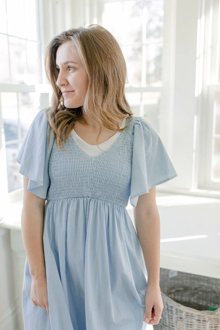 In-Loom 'Ahna' Flutter Sleeve Smocked Chambray Midi Dress In Lightwash FINAL SALE 4 In-Loom 'Ahna' Flutter Sleeve Smocked Chambray Midi Dress In Lightwash FINAL SALE