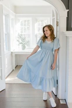 In-Loom 'Ahna' Flutter Sleeve Smocked Chambray Midi Dress In Lightwash FINAL SALE