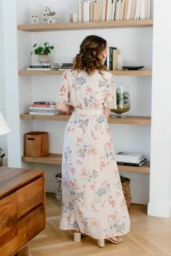 Tea N Rose 'Amberly' Floral Print Maxi Dress In Warm Taupe