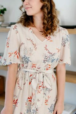 Tea N Rose 'Amberly' Floral Print Maxi Dress In Warm Taupe