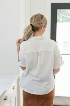 Tea N Rose Summer Collection 'Scott' Textured Button Down Top In Ivory 9 Tea N Rose Summer Collection 'Scott' Textured Button Down Top In Ivory