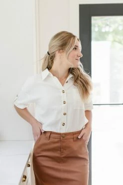 Tea N Rose Summer Collection 'Scott' Textured Button Down Top In Ivory