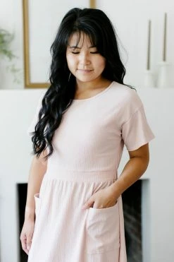 Tea N Rose Summer Collection 'Larkin' Textured Midi Dress In Blush