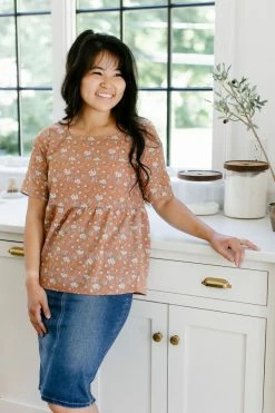 Polagram Summer Collection 'Sedona' Floral Peplum Top In Rust 7 Polagram Summer Collection 'Sedona' Floral Peplum Top In Rust