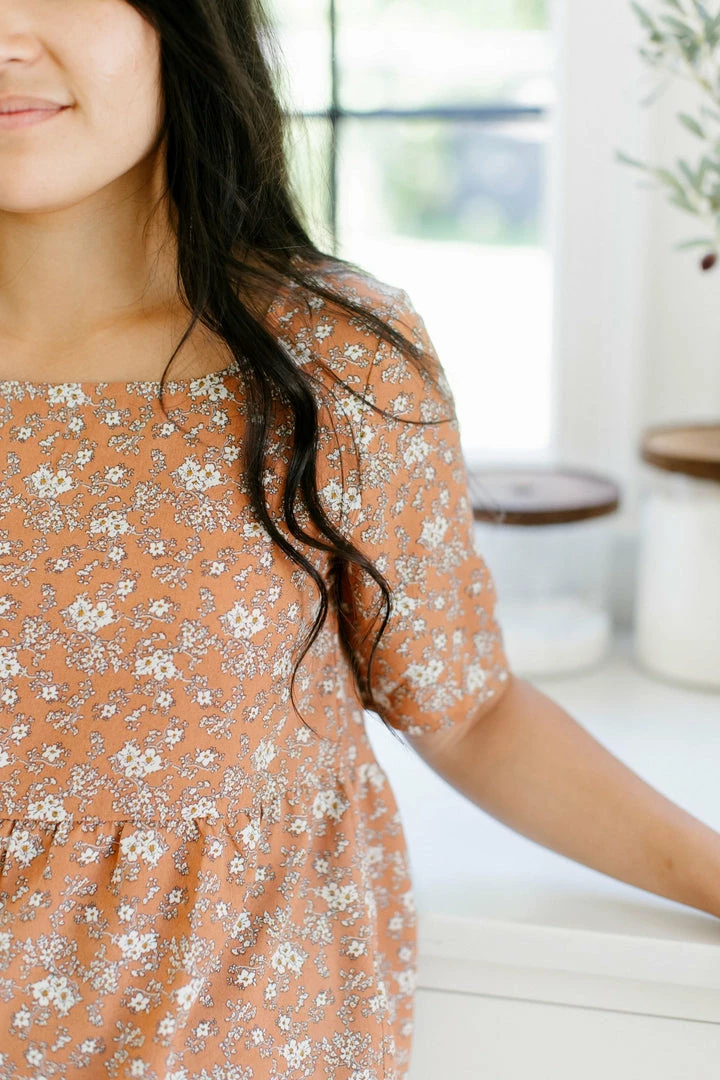 Polagram Summer Collection 'Sedona' Floral Peplum Top In Rust 4 Polagram Summer Collection 'Sedona' Floral Peplum Top In Rust