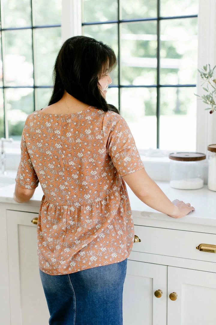 Polagram Summer Collection 'Sedona' Floral Peplum Top In Rust 5 Polagram Summer Collection 'Sedona' Floral Peplum Top In Rust