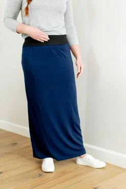 The Main Street Exchange 'Claire' Skirt In Classic Navy
