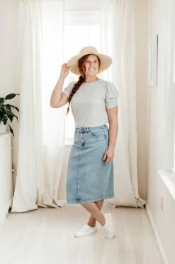 The Main Street Exchange 'Leah' Denim Skirt In Light Wash 32 The Main Street Exchange 'Leah' Denim Skirt In Light Wash