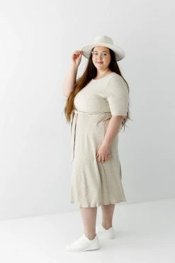 Gilli Extended 'Sofia' Waist Tie Ribbed Midi Dress In Oatmeal Dresses