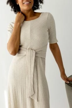 Gilli 'Sofia' Waist Tie Ribbed Midi Dress In Oatmeal