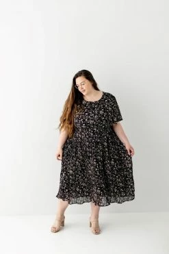 Hayden Los Angeles Extended 'Ingrid' Pleated Floral Midi Dress Dresses