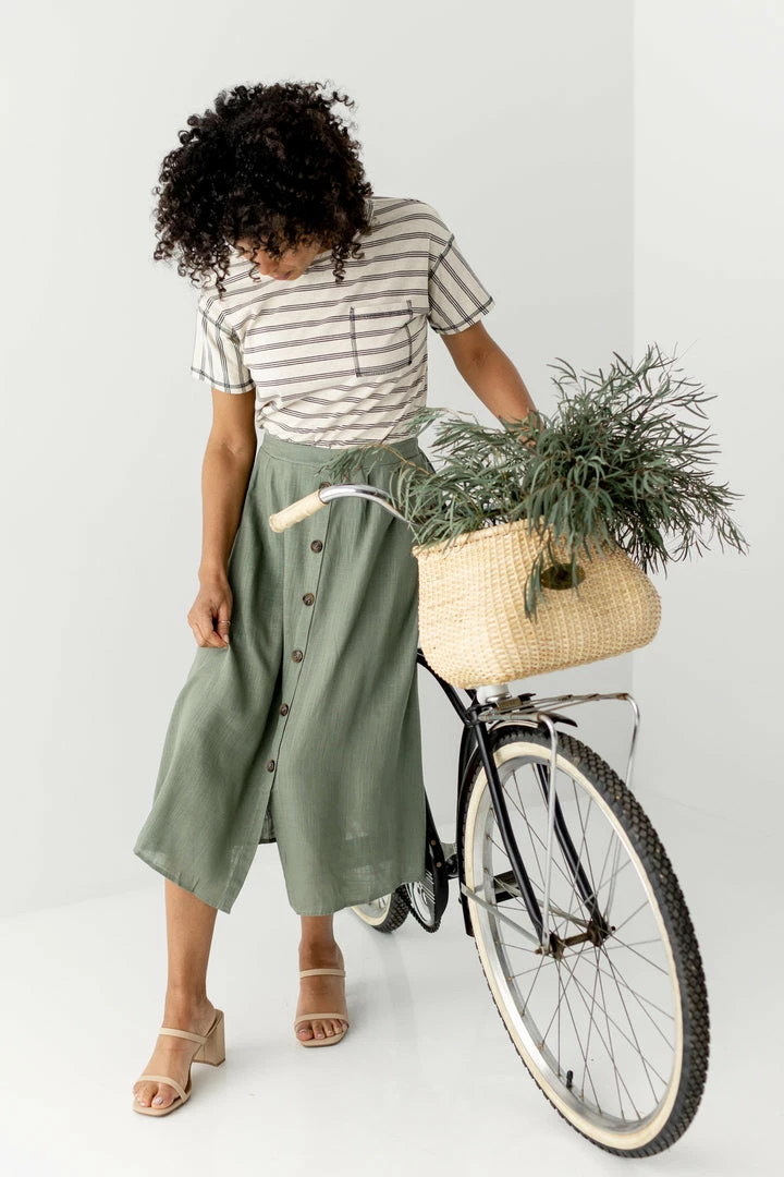Hayden Skirts 'Farrell' Button Down Midi Skirt In Olive 2 Hayden Skirts 'Farrell' Button Down Midi Skirt In Olive