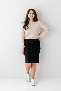 The Main Street Exchange 'Sara' Classic Denim Knee Length Skirt In Black 12 The Main Street Exchange 'Sara' Classic Denim Knee Length Skirt In Black
