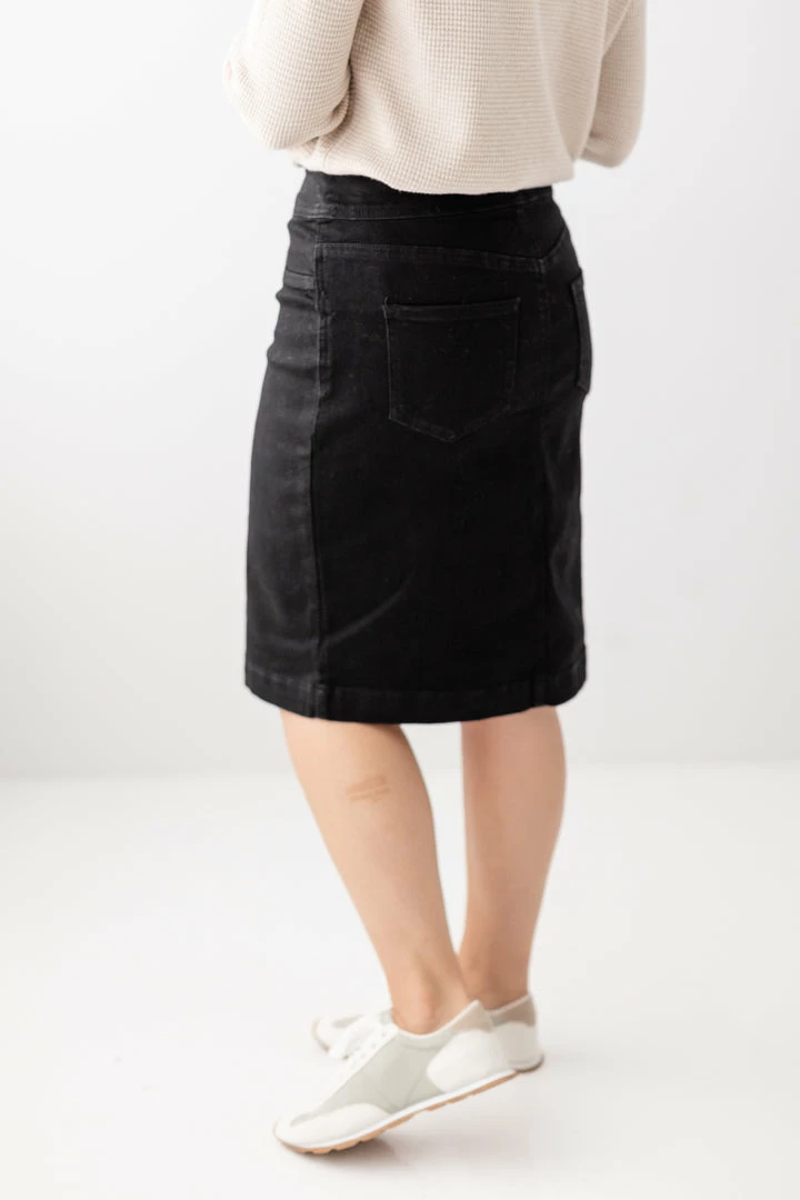 The Main Street Exchange 'Sara' Classic Denim Knee Length Skirt In Black 5 The Main Street Exchange 'Sara' Classic Denim Knee Length Skirt In Black