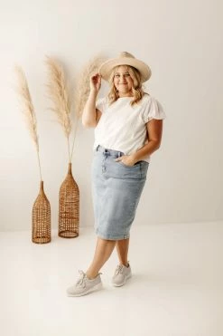The Main Street Exchange 'Leah' Denim Skirt In Light Wash 30 The Main Street Exchange 'Leah' Denim Skirt In Light Wash