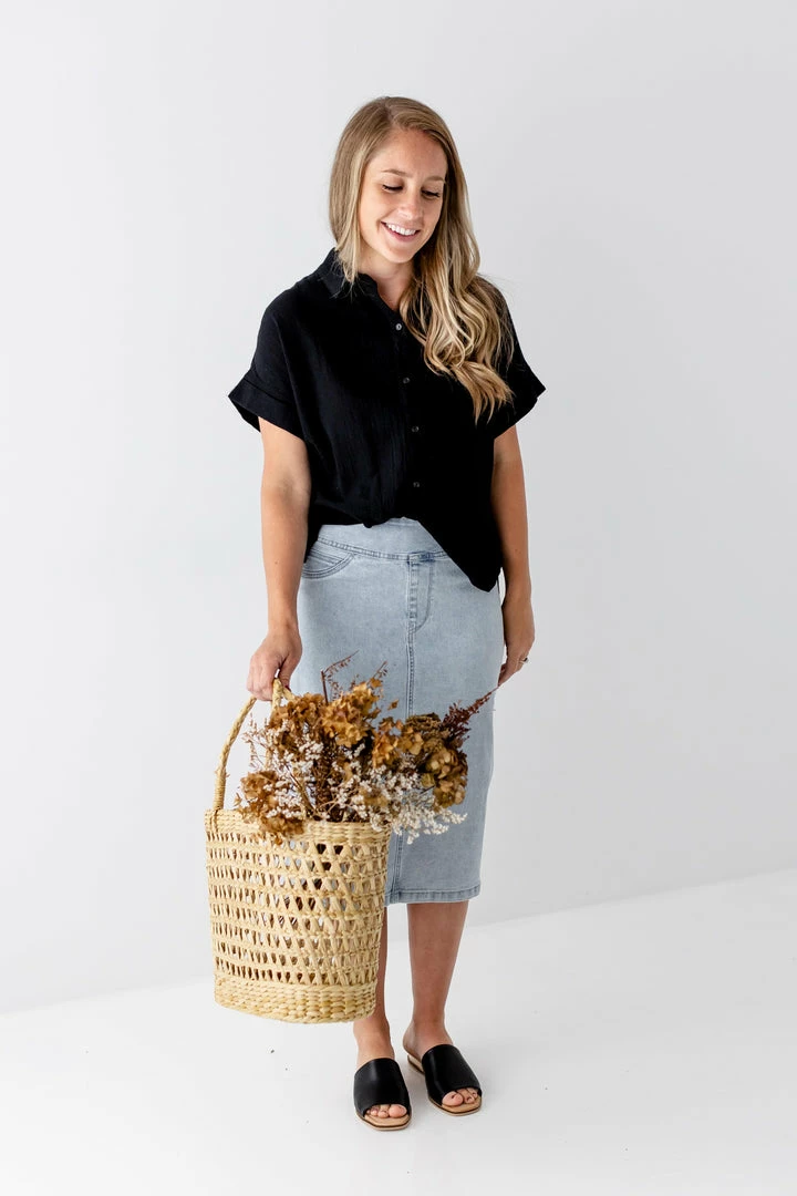 The Main Street Exchange 'Sara' Classic Knee Length Denim Skirt In Vintage Wash 5 The Main Street Exchange 'Sara' Classic Knee Length Denim Skirt In Vintage Wash