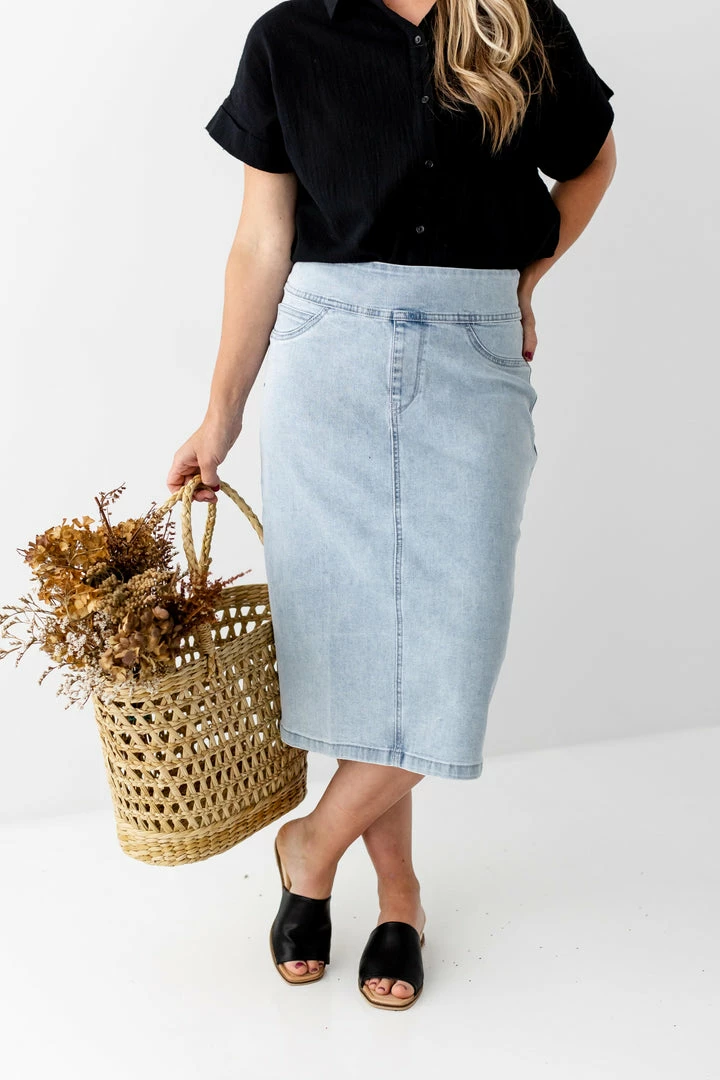 The Main Street Exchange 'Sara' Classic Knee Length Denim Skirt In Vintage Wash 3 The Main Street Exchange 'Sara' Classic Knee Length Denim Skirt In Vintage Wash