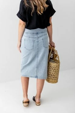 The Main Street Exchange 'Sara' Classic Knee Length Denim Skirt In Vintage Wash 8 The Main Street Exchange 'Sara' Classic Knee Length Denim Skirt In Vintage Wash