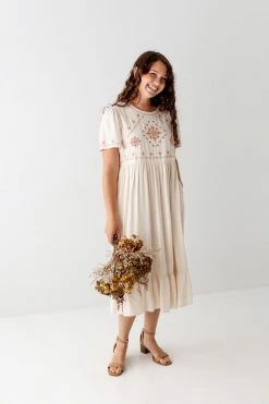 Tea N Rose 'Fiona' Embroidered Midi Dress In Cream