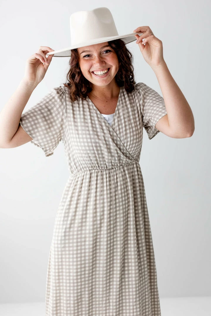 Tea N Rose 'Hollis' Surplice Gingham Maxi Dress In Dusty Grey 5 Tea N Rose 'Hollis' Surplice Gingham Maxi Dress In Dusty Grey