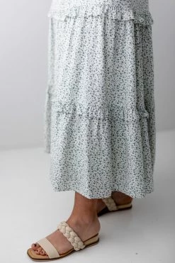 Tea N Rose 'Safiya' Ruffled Floral Midi Dress In Sage