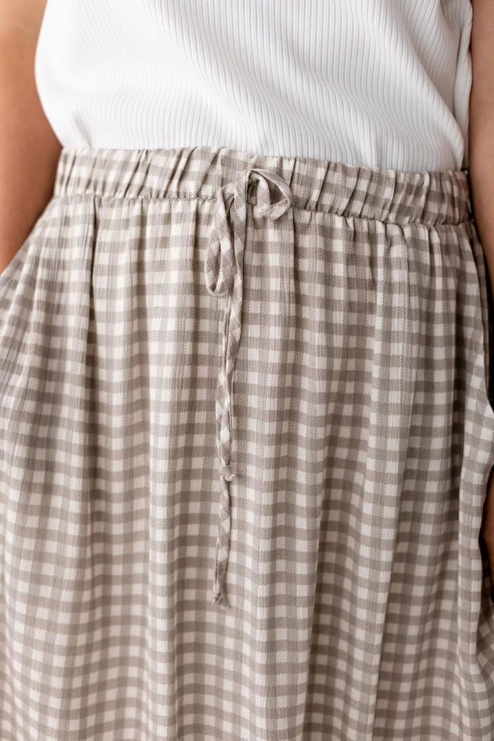 Chris & Carol Summer Collection 'Juno' Woven Plaid Skirt In Taupe 4 Chris & Carol Summer Collection 'Juno' Woven Plaid Skirt In Taupe