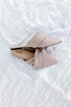 Thistle & Clover Shoes 'Sinclair' Knotted Mules In Birch