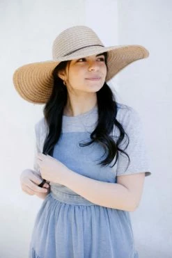 Too Too Hat 'Aruba' Wide Brim Sun Hat In Natural Accessories