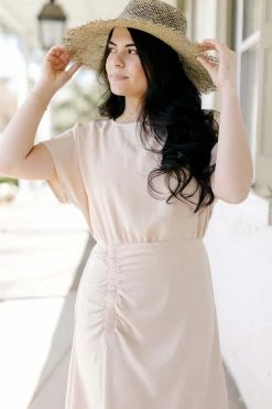 Gilli 'Cruz' Shirring Detail Midi Dress Dresses