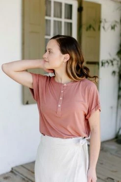 Wishlist 'Wilson' Cap Sleeve Henley Top In Clay 6 Wishlist 'Wilson' Cap Sleeve Henley Top In Clay