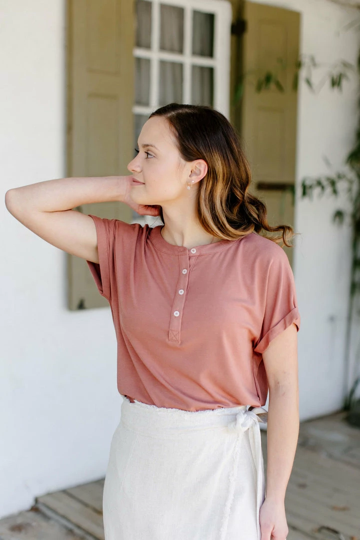 Wishlist 'Wilson' Cap Sleeve Henley Top In Clay 3 Wishlist 'Wilson' Cap Sleeve Henley Top In Clay