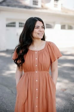 Wishlist Dresses 'Sadie' Button Up Cotton Midi Dress In Sandstone