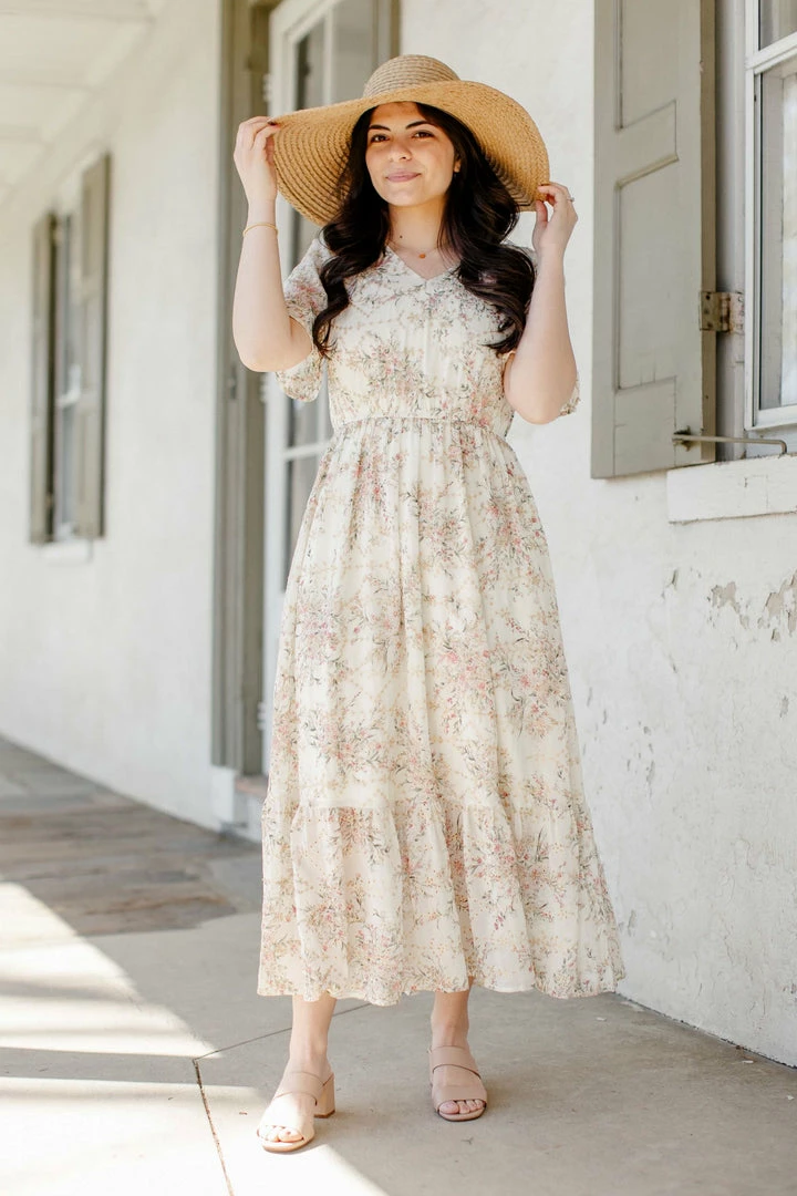 Polagram 'Victoria' V-Neck Floral Print Dress In Cream Summer Collection 2 Polagram 'Victoria' V-Neck Floral Print Dress In Cream Summer Collection