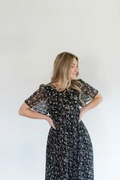 Hayden Los Angeles 'Ingrid' Pleated Floral Midi Dress In Black