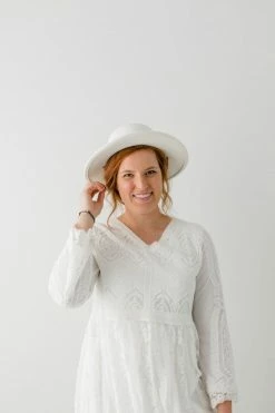 Fame Accessories 'Oswald' Wide Brim Chin Strap Hat In Ivory