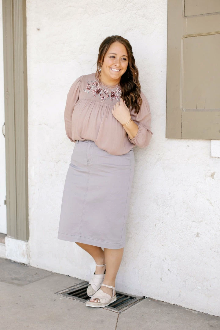 The Main Street Exchange 'Leah' Denim Skirt In Light Grey 8 The Main Street Exchange 'Leah' Denim Skirt In Light Grey