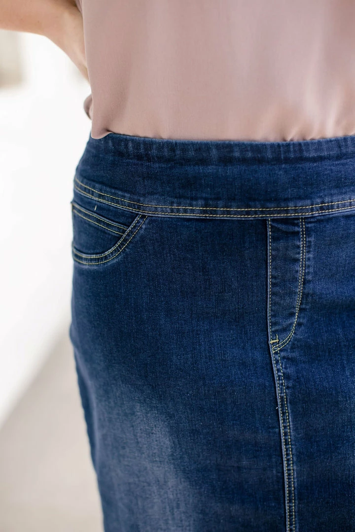 The Main Street Exchange Exclusive Designs 'Sara' Classic Knee Length Dark Denim Skirt 4 The Main Street Exchange Exclusive Designs 'Sara' Classic Knee Length Dark Denim Skirt