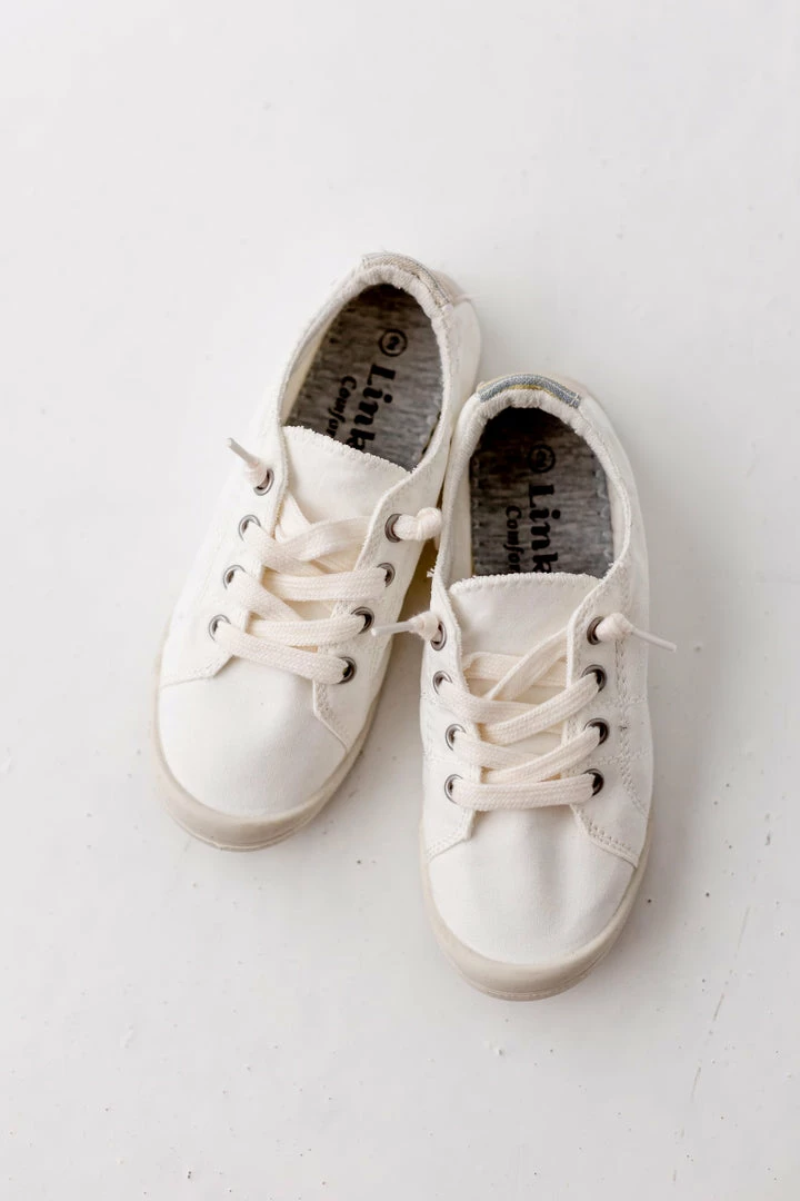 MDC 'Jamie' Girl Canvas Sneakers In White 3 MDC 'Jamie' Girl Canvas Sneakers In White