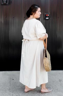 Hayden Los Angeles Dresses Extended 'Cassandra' Puffed Sleeve Buttoned Midi Dress In Taupe 8 Hayden Los Angeles Dresses Extended 'Cassandra' Puffed Sleeve Buttoned Midi Dress In Taupe