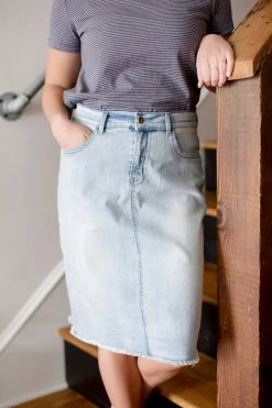 The Main Street Exchange Exclusive Designs 'Lily' Light Denim Knee Length Skirt 14 The Main Street Exchange Exclusive Designs 'Lily' Light Denim Knee Length Skirt